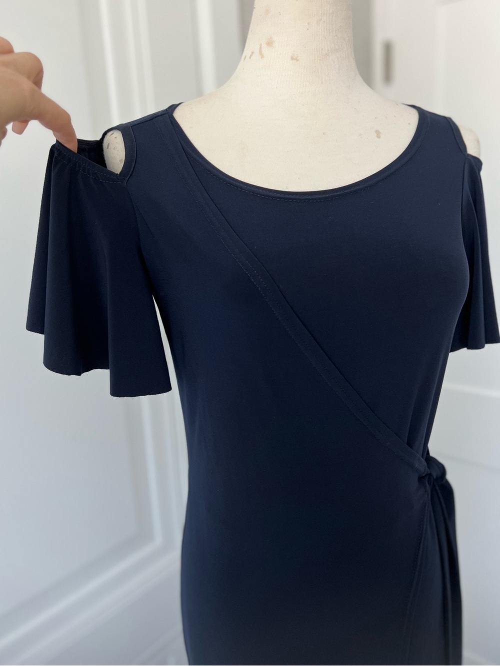 Ballroom Smooth Latin Practice wear Cold-Shoulder pantsuit with waist tie in Nav - Picture 6 of 11